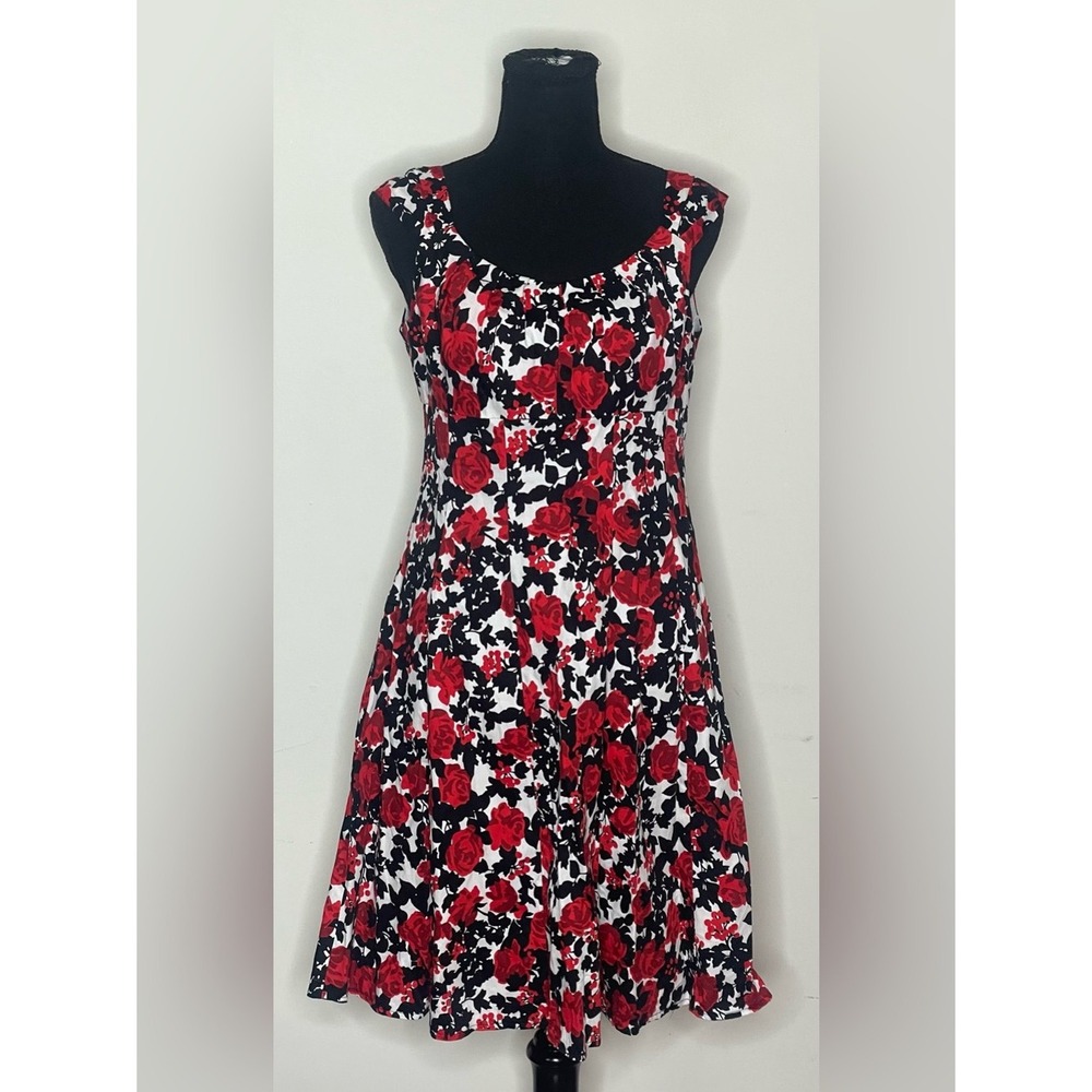 London Times Petites Red Rose Floral Fit and Flare Dress Sleeveless Size 10P - Picture 2 of 9